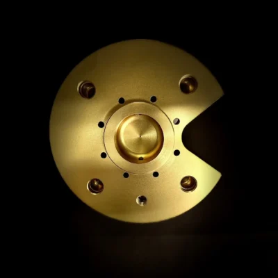 High-end anodized housings, combining precision and aesthetics.