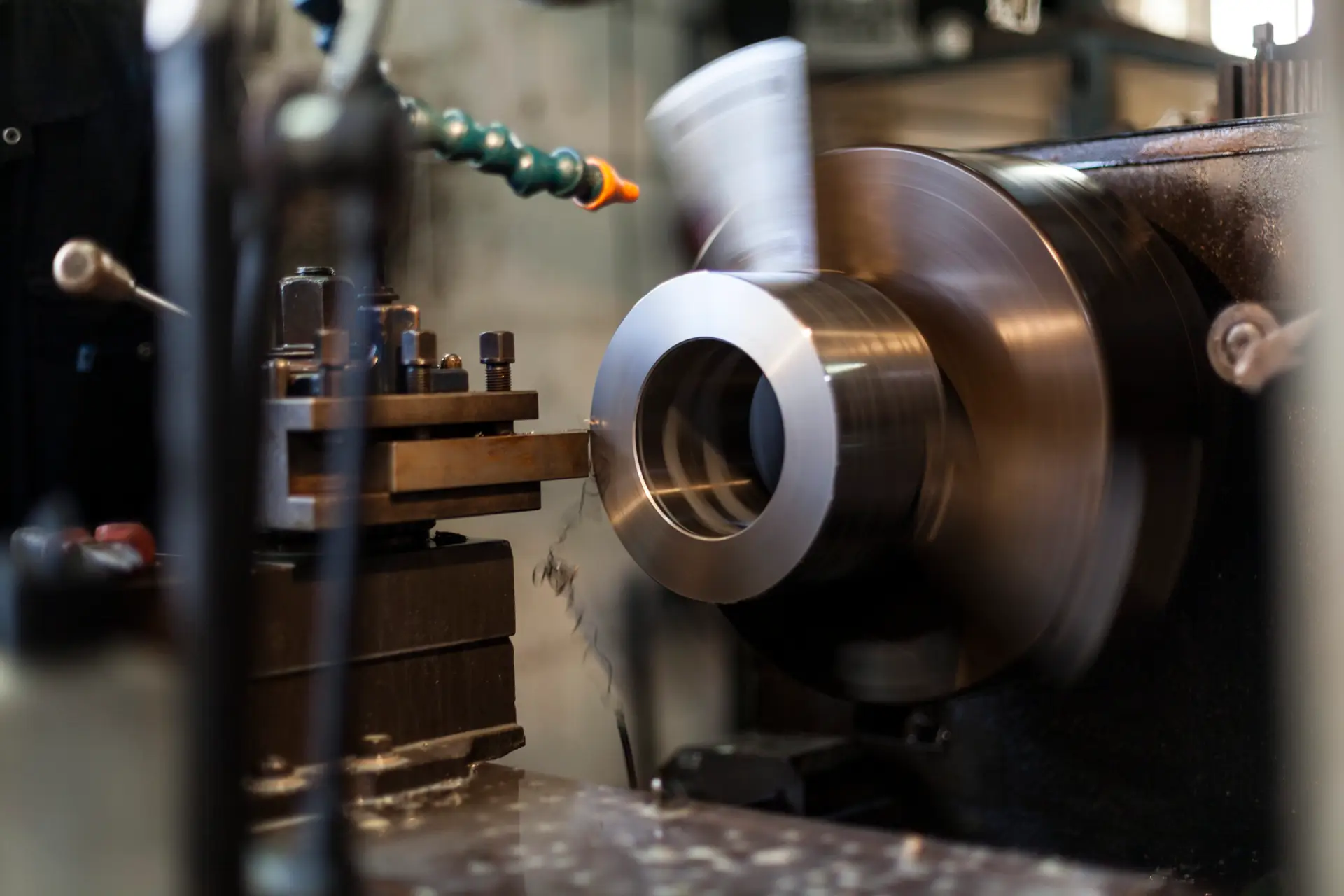 CNC Lathe Turning Precision in Anaheim